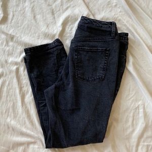 WILD FABLE - BLACK DISTRESSED MOM JEANS 🥀